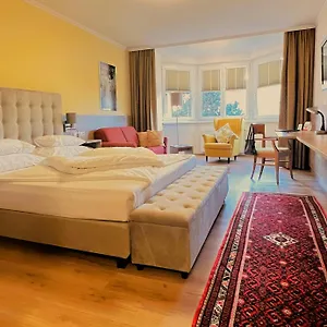 Der Marienhof Garni Hotel